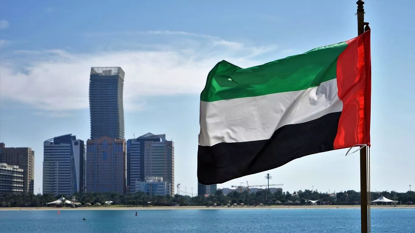 عاجل: الامارات تعلن عن سن التقاعد للمواطنين الإماراتيين والأجانب